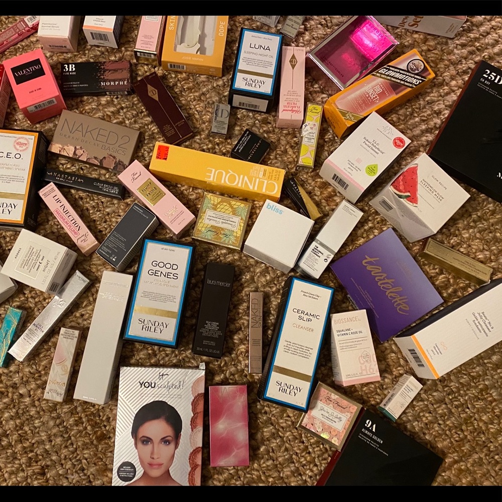 💄 bundle of various makeup & skincare boxes 💄